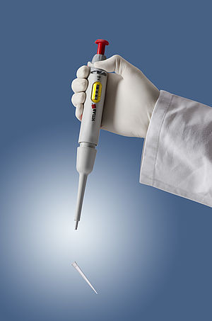 Eject the pipette tip with single-channel pipettes